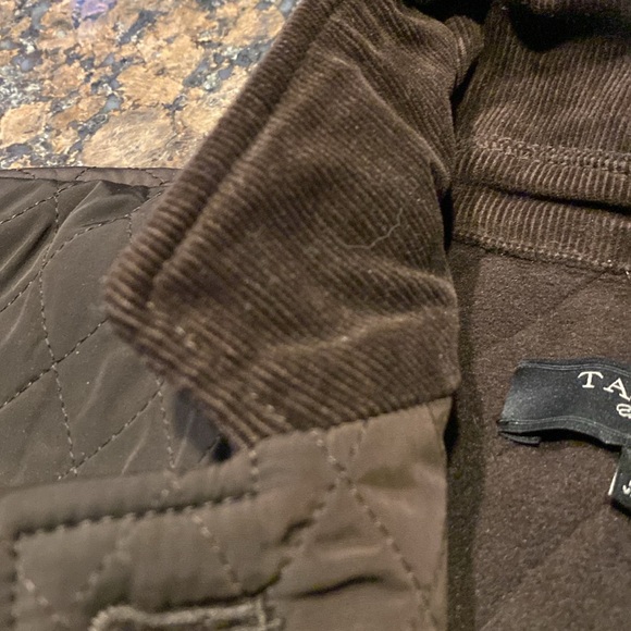 Just like new, barely worn! Talbots petite nylon vest in excellent condition! - Picture 6 of 7